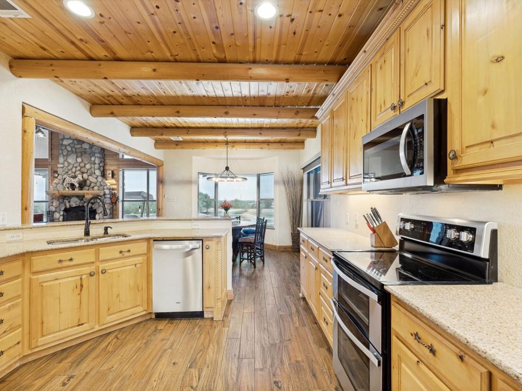 1240 Union Hill Road, Ennis, TX 75119