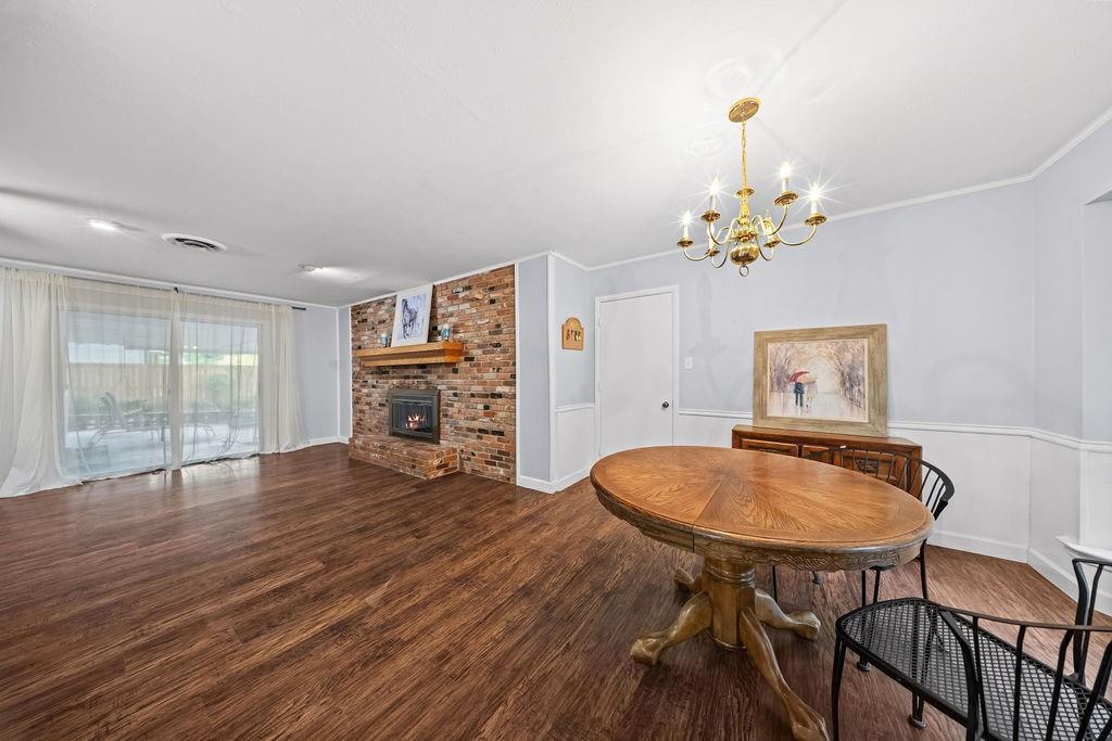 1809 Glenbrook Drive, Irving, TX 75061