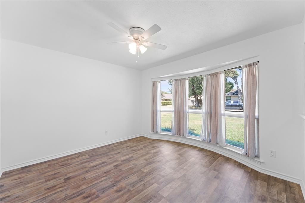 336 Woodbrook Drive, DeSoto, TX 75115