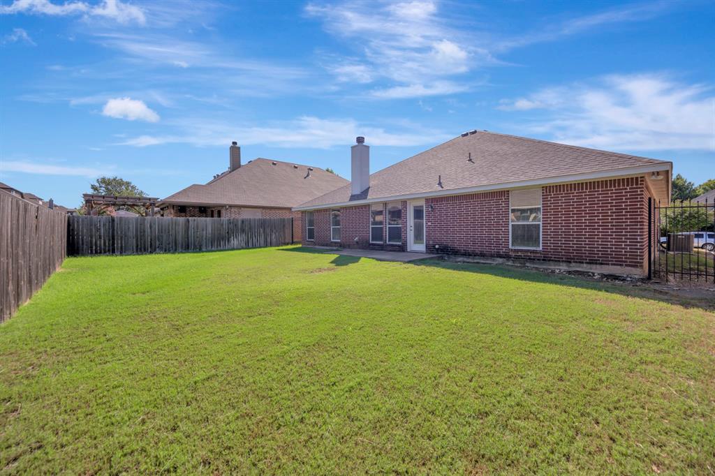 5436 Sierra Ridge Drive, Fort Worth, TX 76123