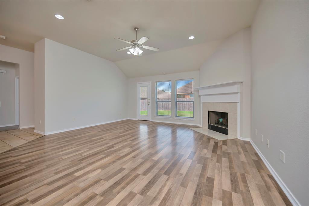 5436 Sierra Ridge Drive, Fort Worth, TX 76123
