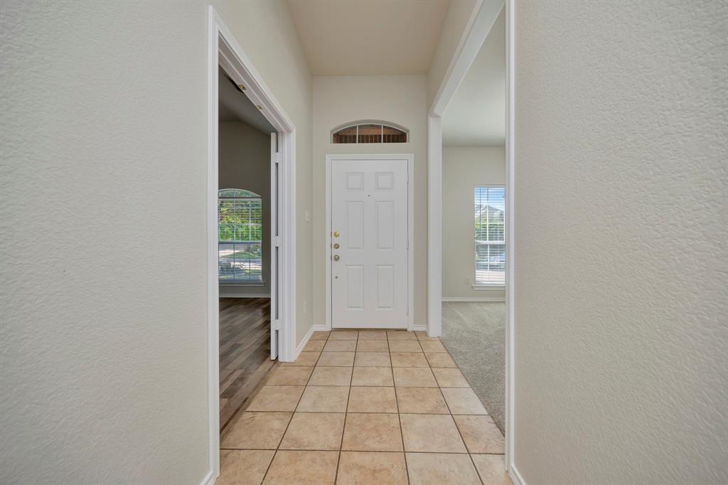 5436 Sierra Ridge Drive, Fort Worth, TX 76123