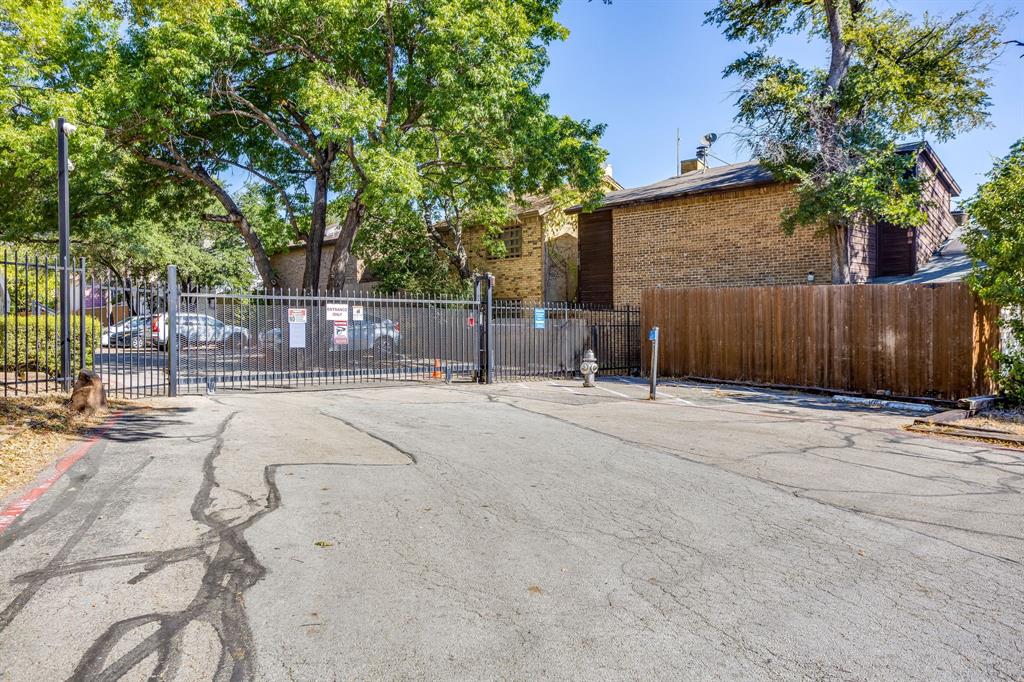 7431 Holly Hill, #101, Dallas, TX 75231