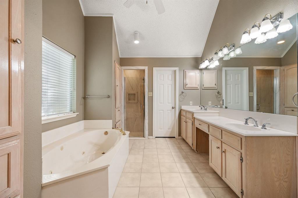 1339 Hidden Glen, Southlake, TX 76092