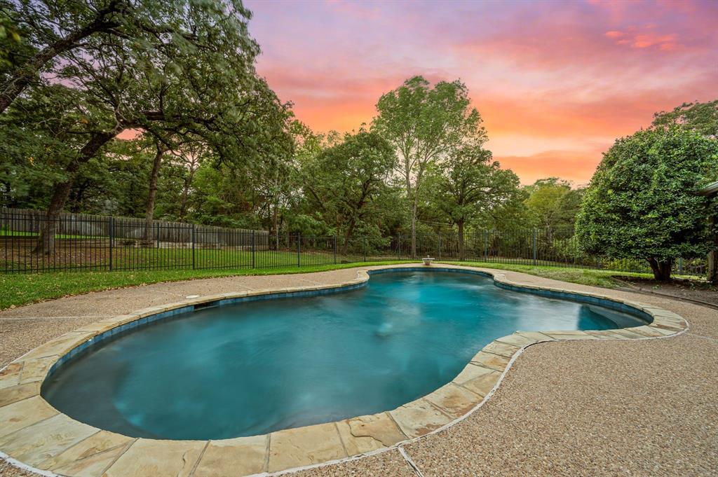 1339 Hidden Glen, Southlake, TX 76092
