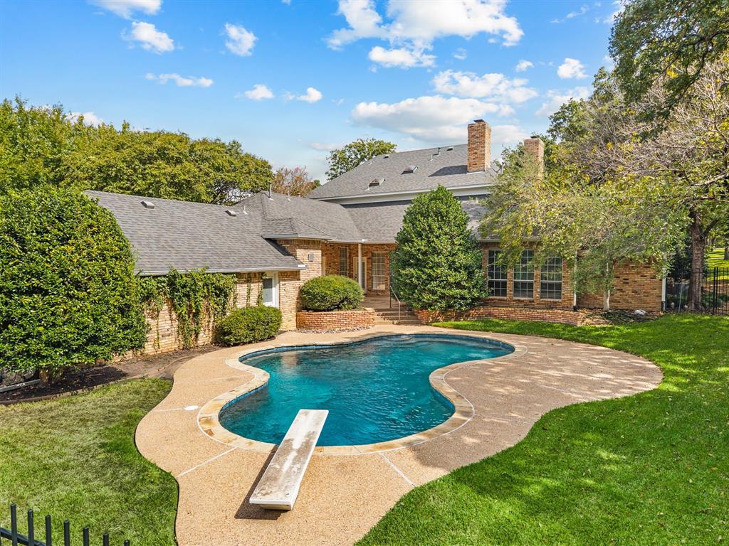 1339 Hidden Glen, Southlake, TX 76092