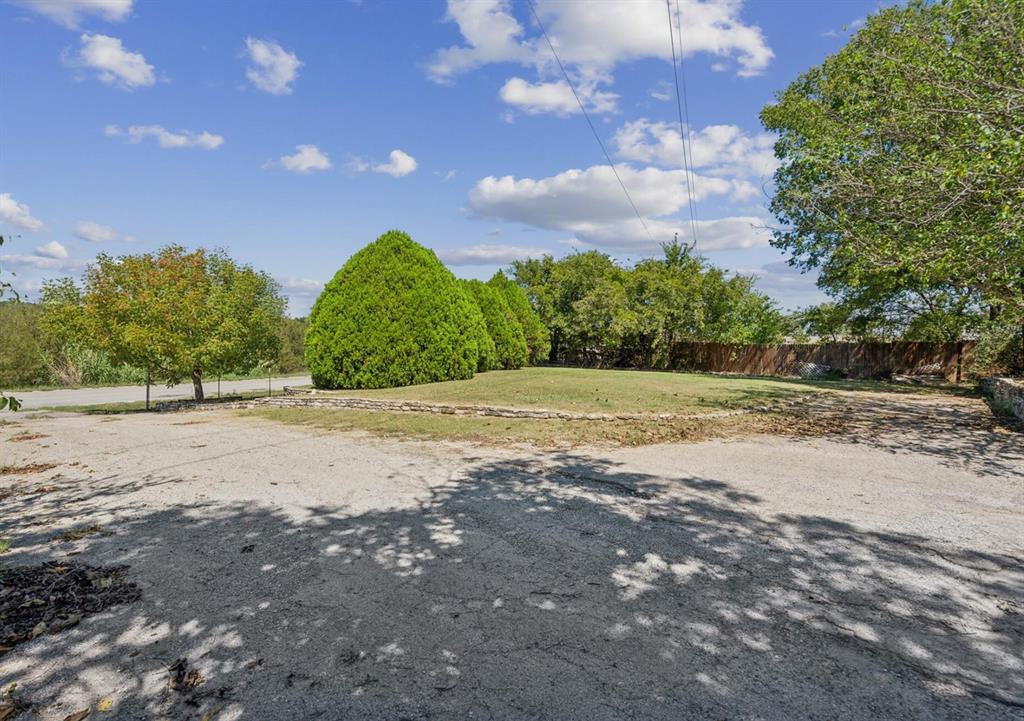 157 Business Boulevard, Granbury, TX 76049