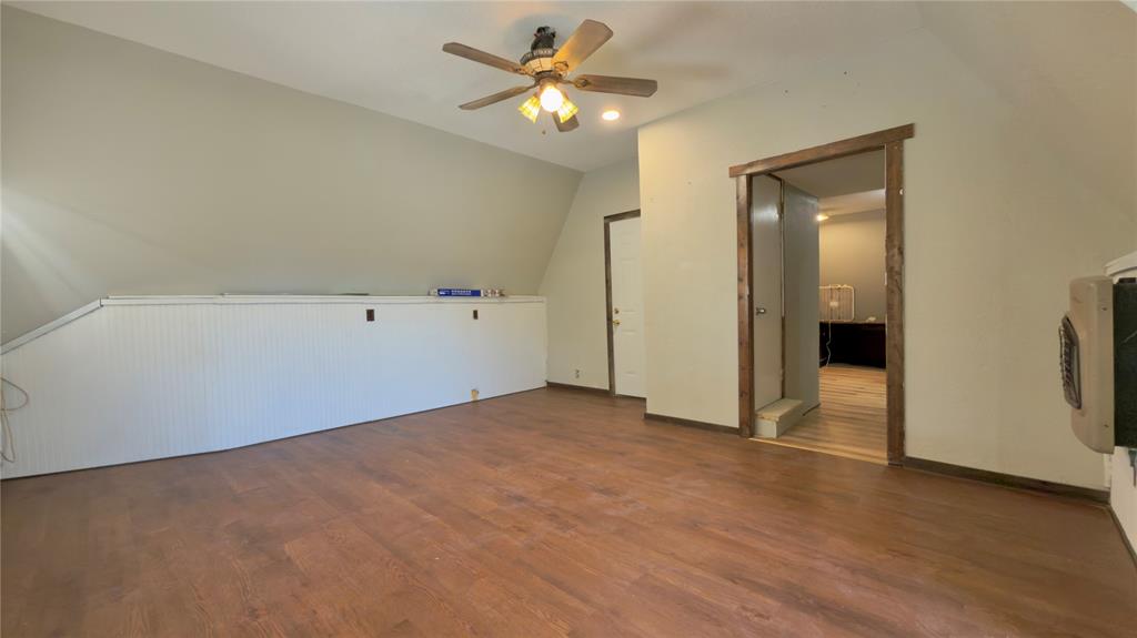 157 Business Boulevard, Granbury, TX 76049