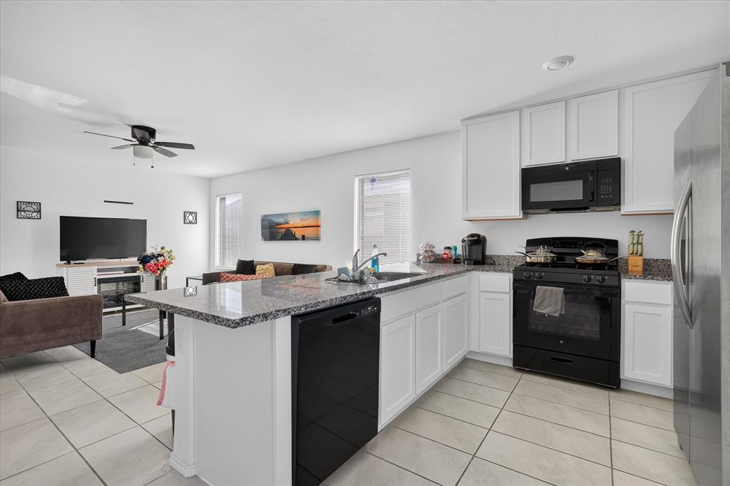 2209 Ava Drive, Ennis, TX 75119