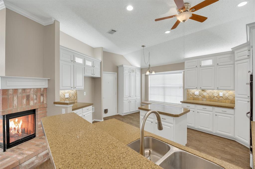 12 Harper Drive, Allen, TX 75002 12 Harper Drive, Allen, TX 75002