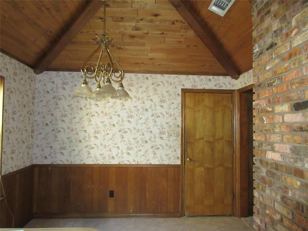1823 Green Tree Lane, Duncanville, TX 75137 1823 Green Tree Lane, Duncanville, TX 75137