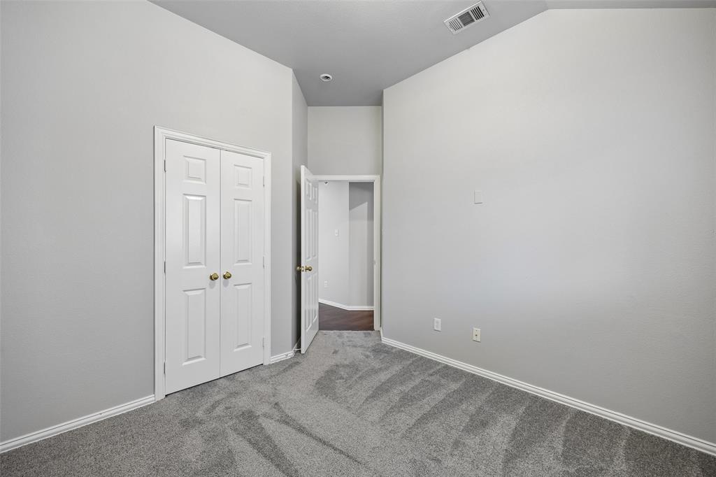 616 Kari Anne Lane, DeSoto, TX 75115
