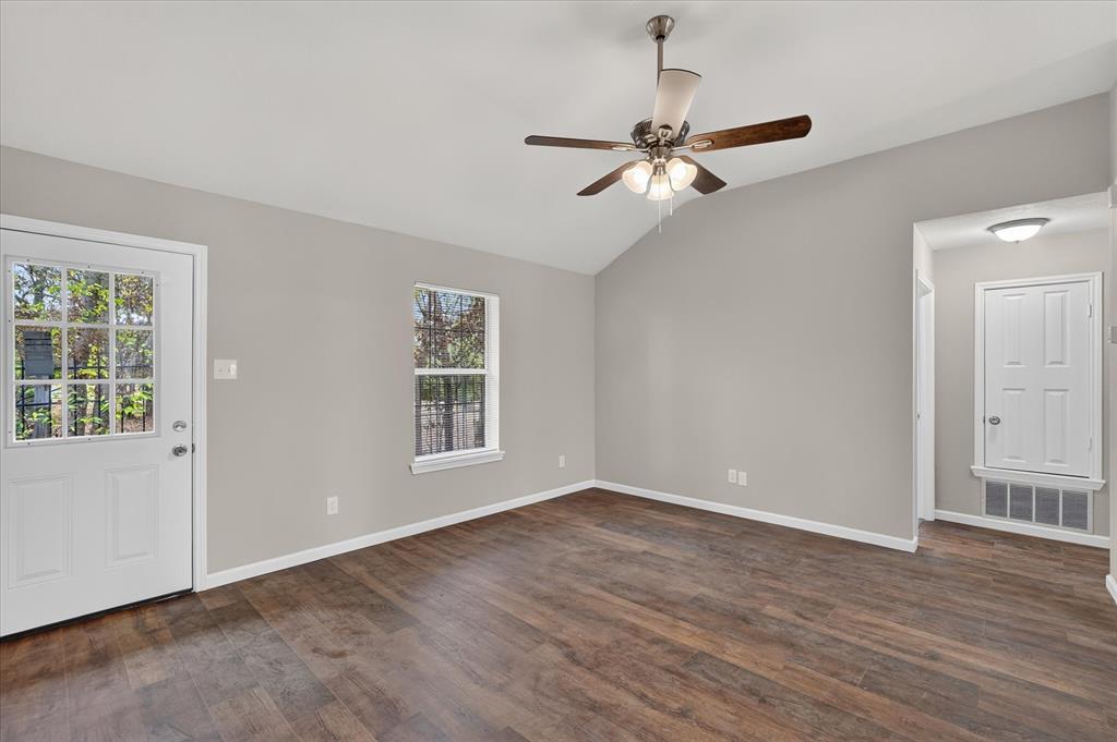 201 West Lane, West Tawakoni, TX 75474