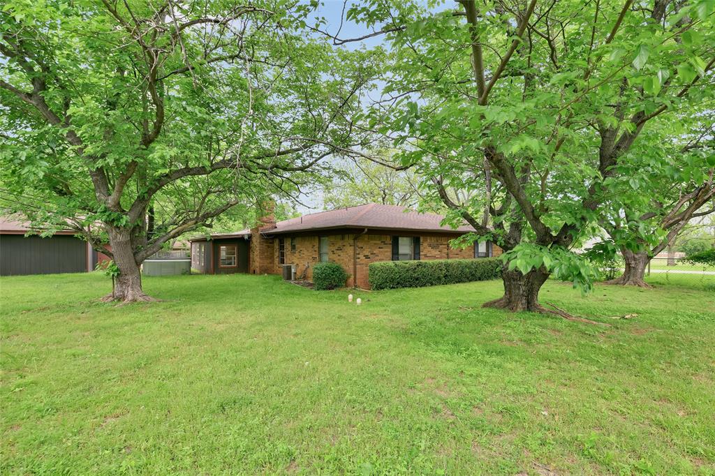 609 Cooper Lane, Kennedale, TX 76060