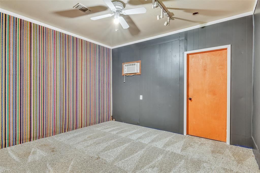 609 Cooper Lane, Kennedale, TX 76060