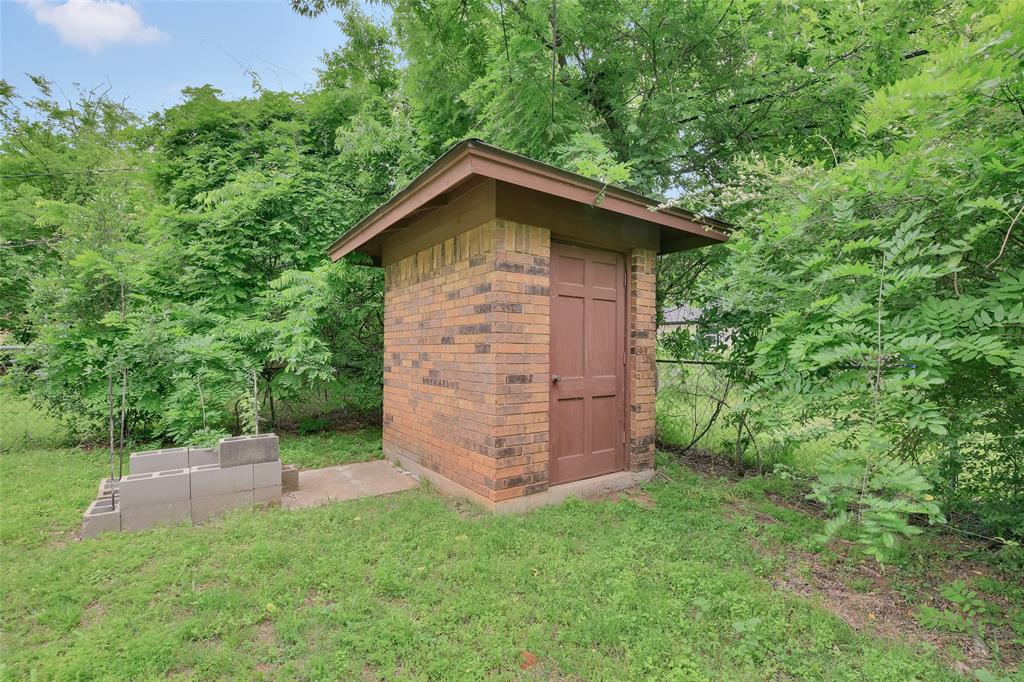 609 Cooper Lane, Kennedale, TX 76060