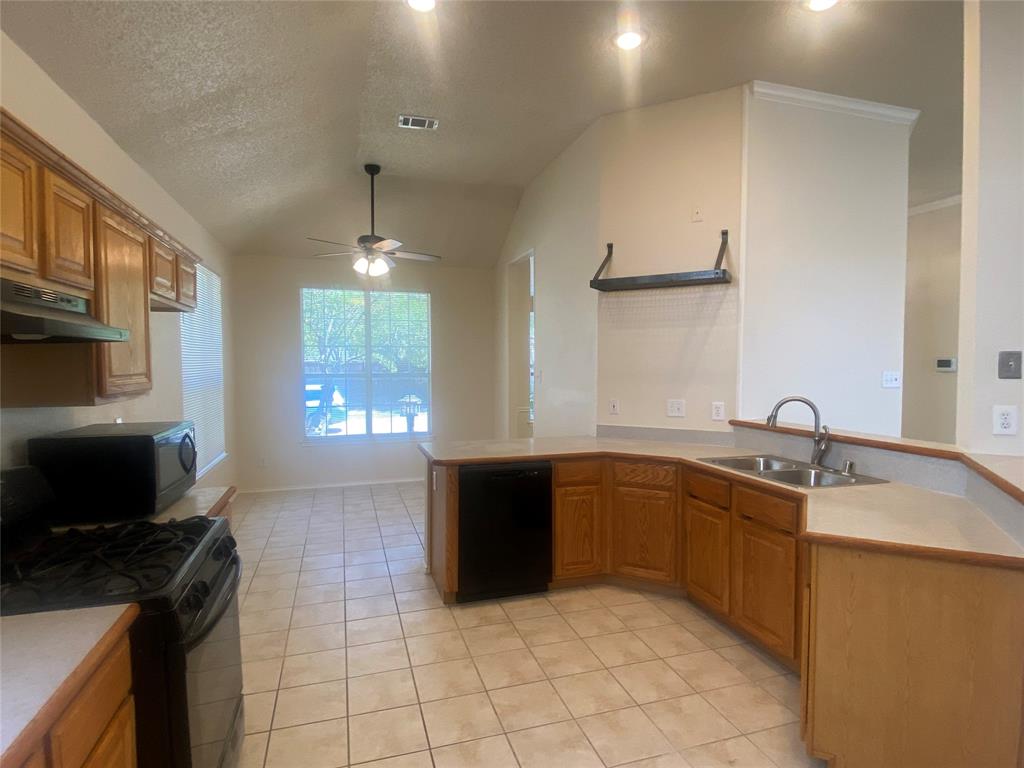 2917 Cheverny Drive, McKinney, TX 75070 2917 Cheverny Drive, McKinney, TX 75070