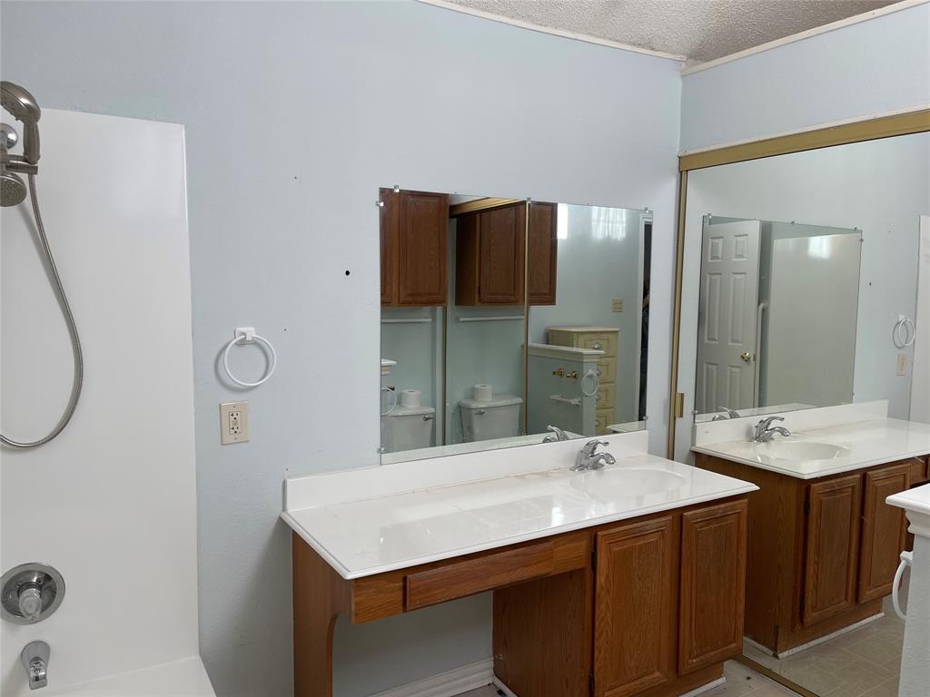 3149 Royal Lane, Dallas, TX 75229