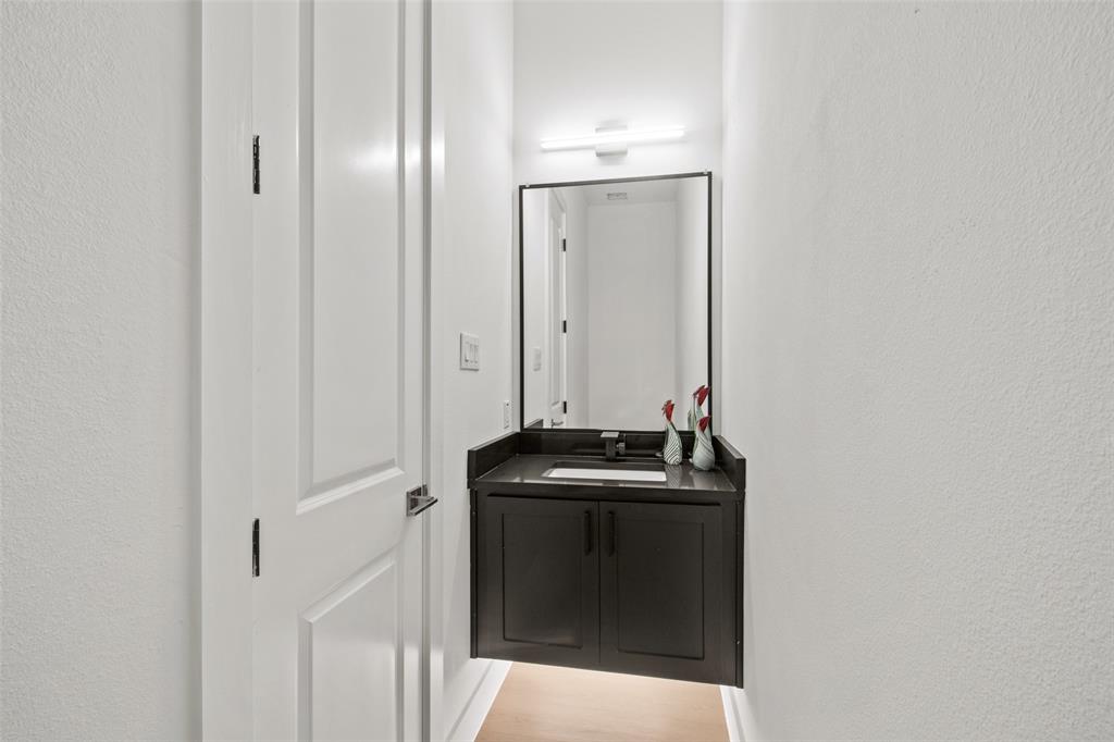 2503 Lawrence Street, Dallas, TX 75215