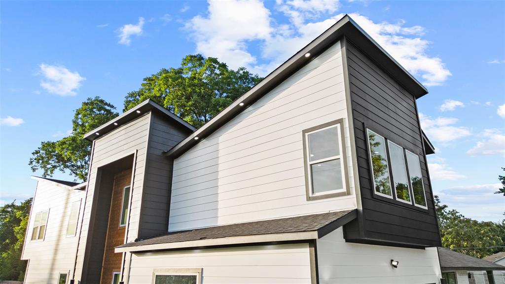 2503 Lawrence Street, Dallas, TX 75215