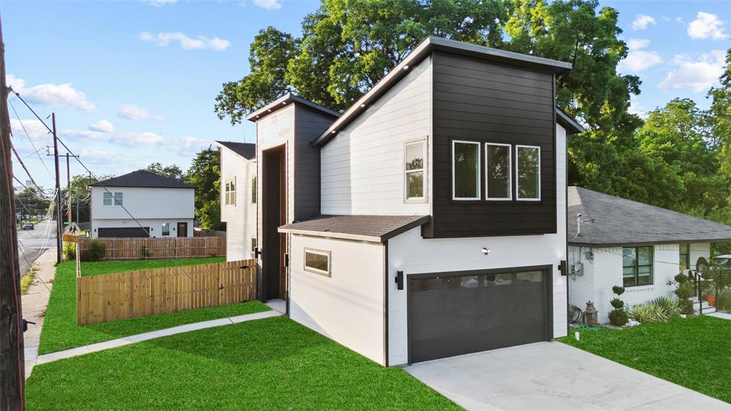 2503 Lawrence Street, Dallas, TX 75215
