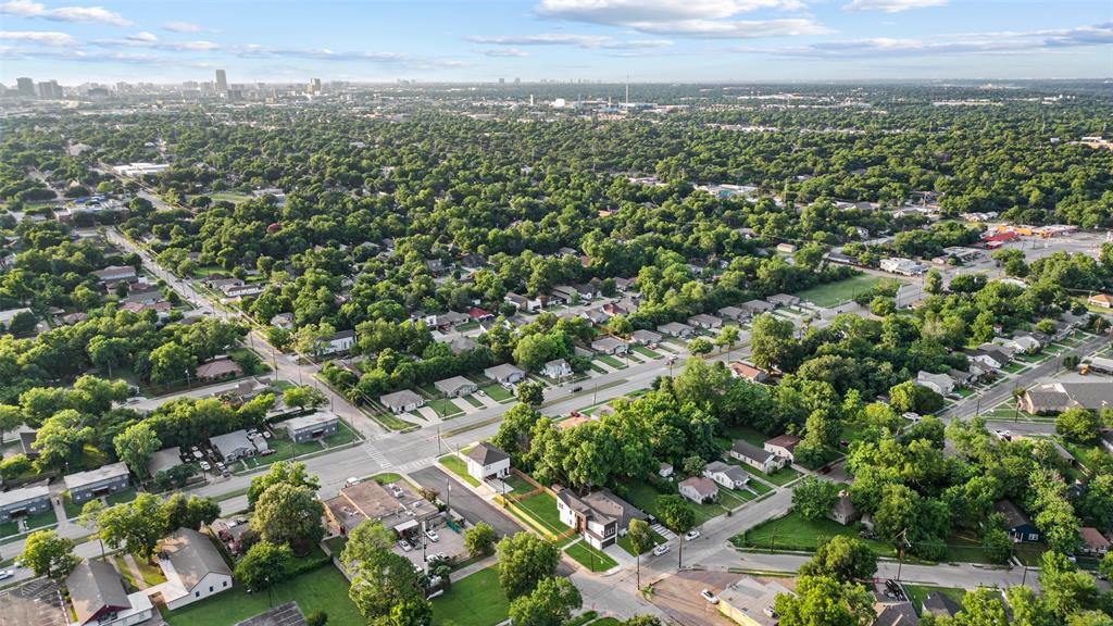 2503 Lawrence Street, Dallas, TX 75215