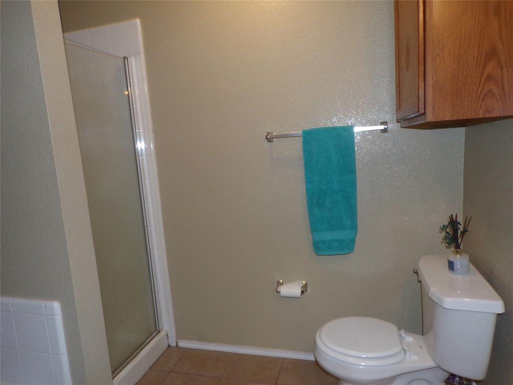 With separate shower