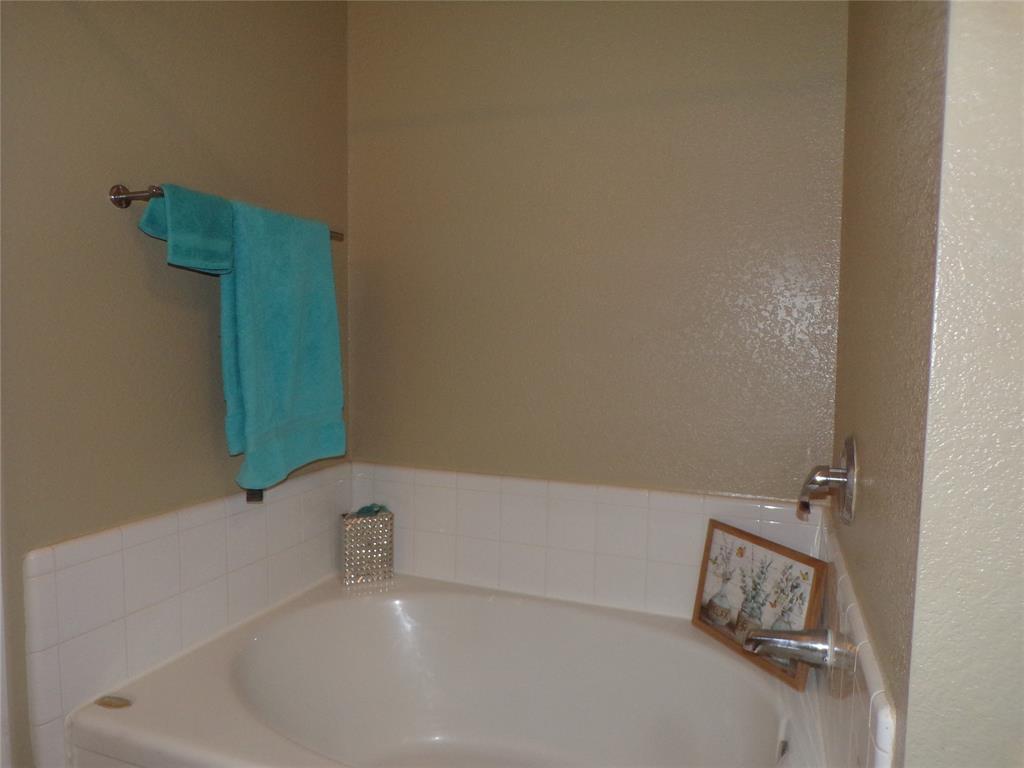 Garden tub