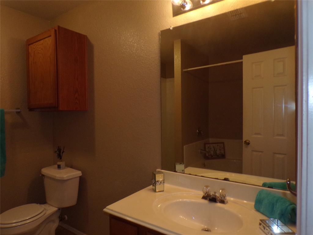 secondary bedroom