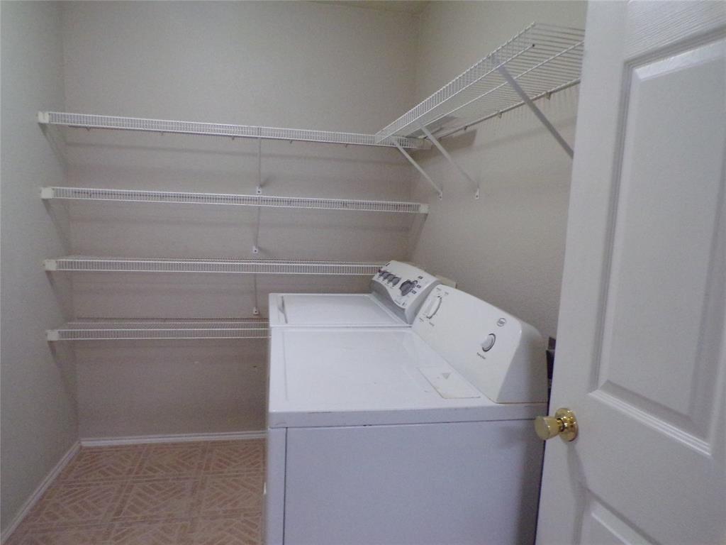 Combo Pantry and Laundry room