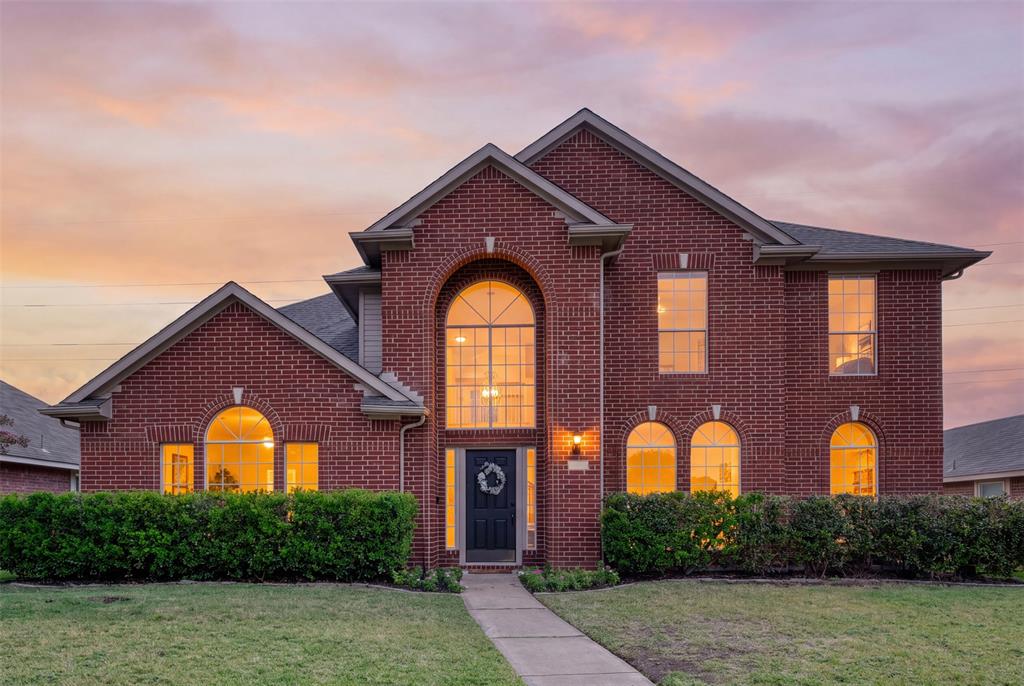 Welcome Home! Imagine your family living here...