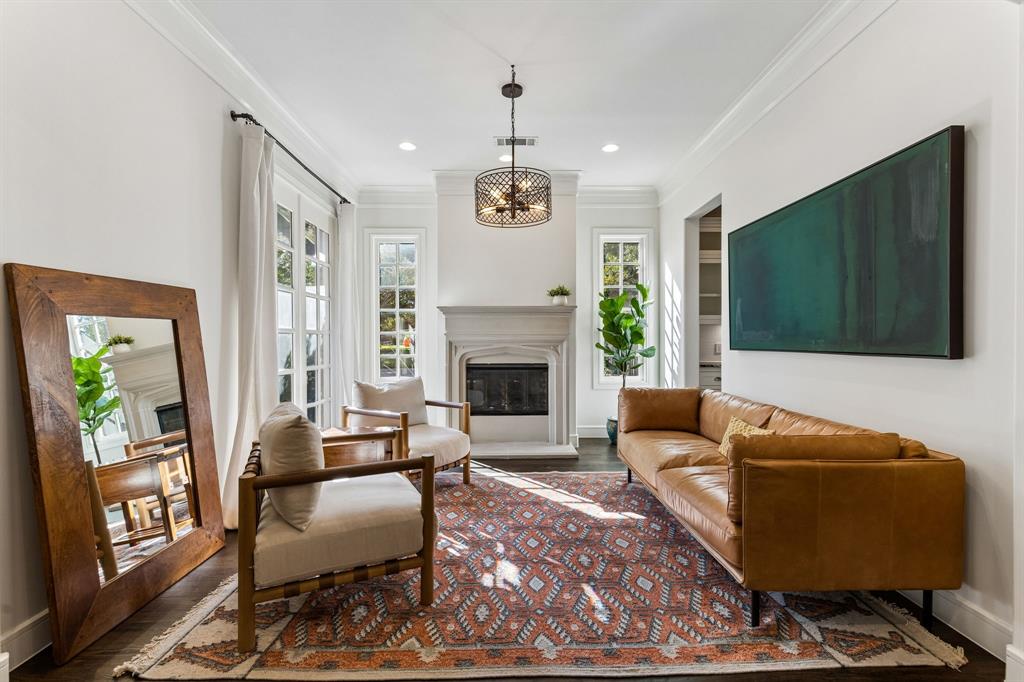 1921 Old Orchard Drive, Dallas, TX 75208
