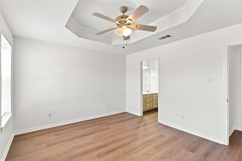 6922 Sayle Street, Greenville, TX 75402