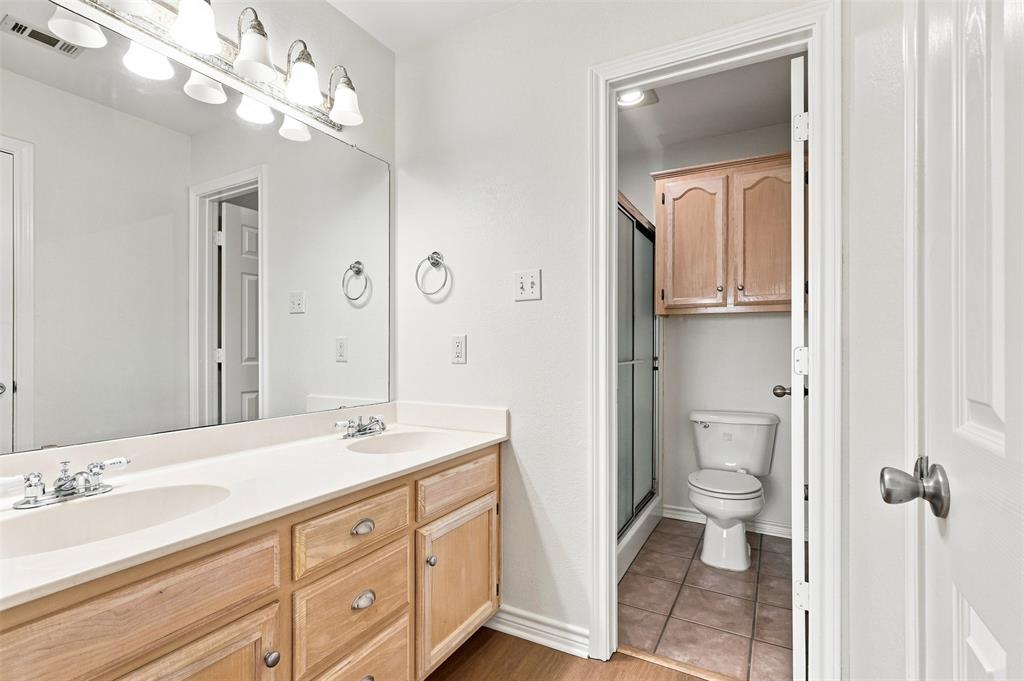 6922 Sayle Street, Greenville, TX 75402