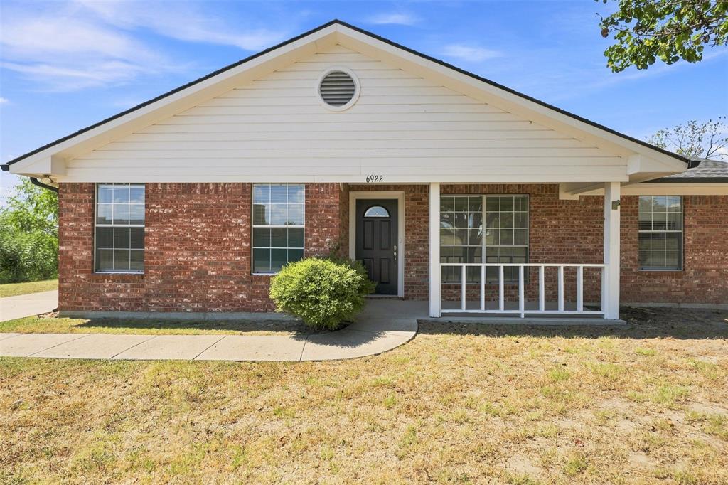 6922 Sayle Street, Greenville, TX 75402