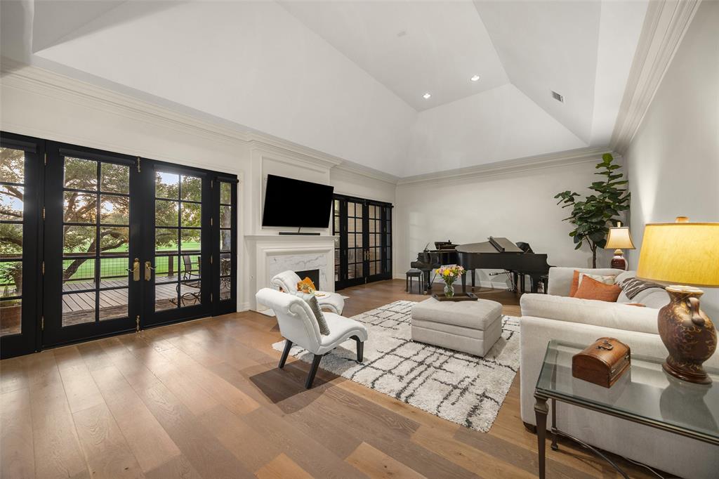 13715 Creekside Place, Dallas, TX 75240