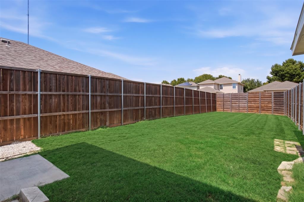 6904 Bountiful Grove Drive, McKinney, TX 75070