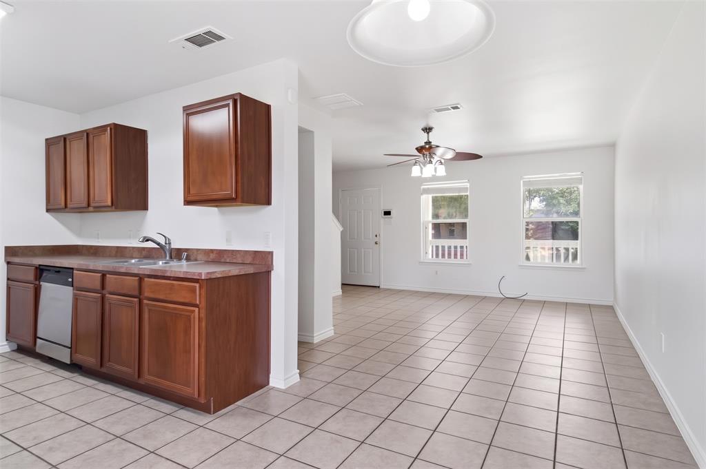 6904 Bountiful Grove Drive, McKinney, TX 75070