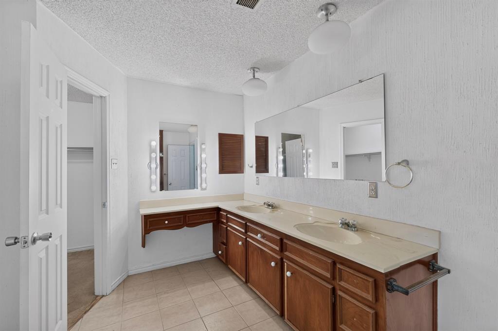 7316 N Stone Meadow Circle, Rowlett, TX 75088