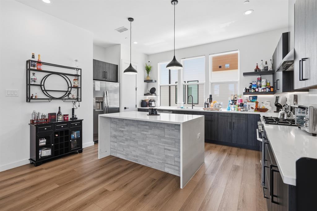 1525 Pecos, #102, Dallas, TX 75204
