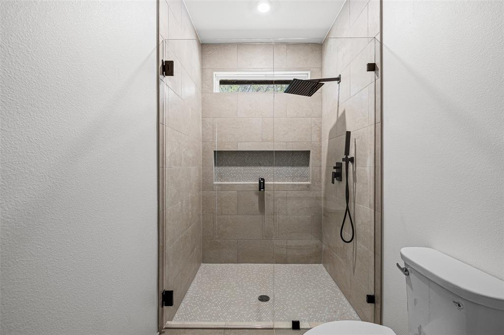 2201 Christine Drive, Granbury, TX 76048
