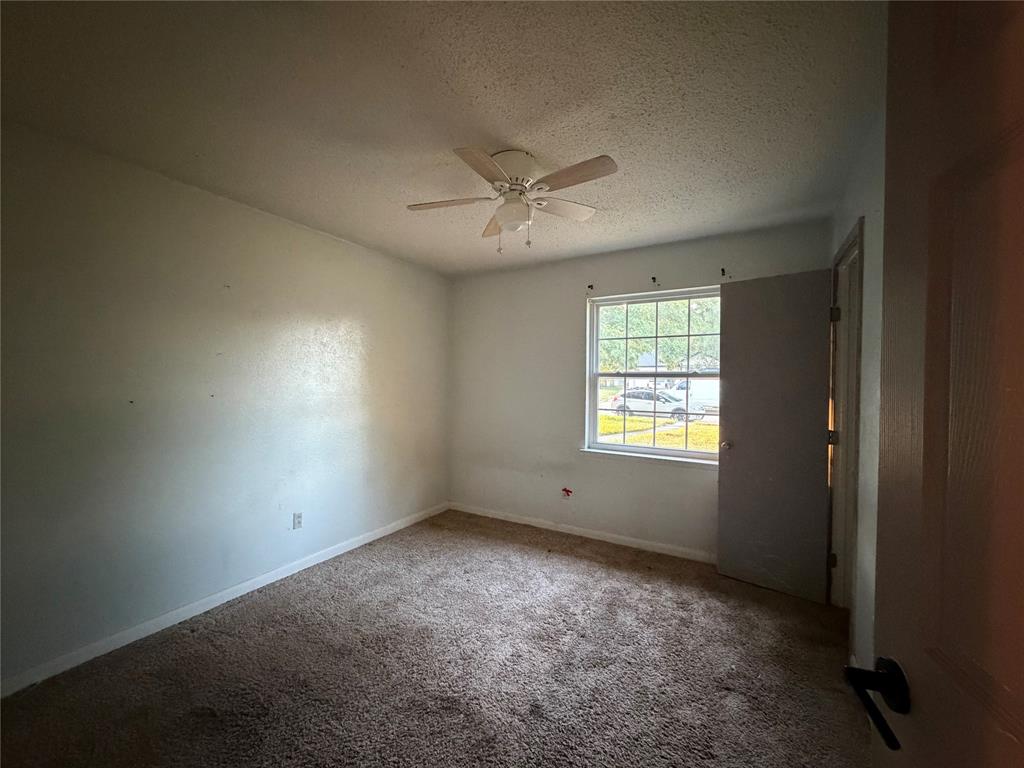 902 Milky Way, Garland, TX 75040