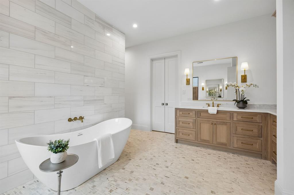 10128 Coppedge Lane, Dallas, TX 75229