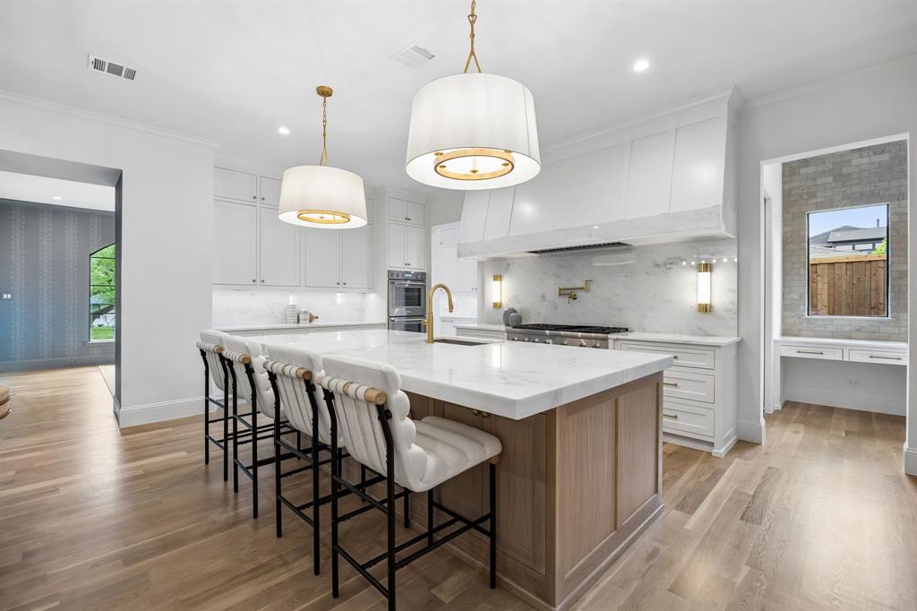 10128 Coppedge Lane, Dallas, TX 75229