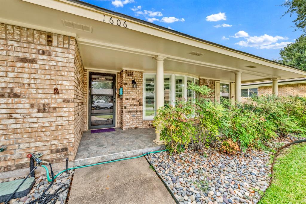 1606 Clear Point Drive, Garland, TX 75041 1606 Clear Point Drive, Garland, TX 75041