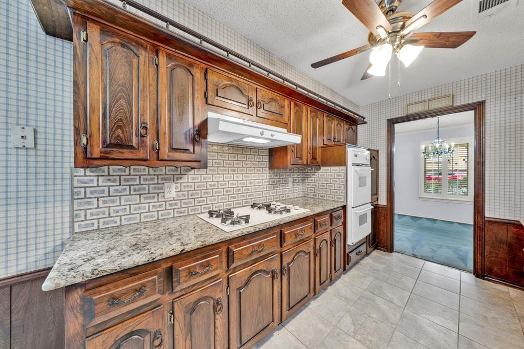 1606 Clear Point Drive, Garland, TX 75041