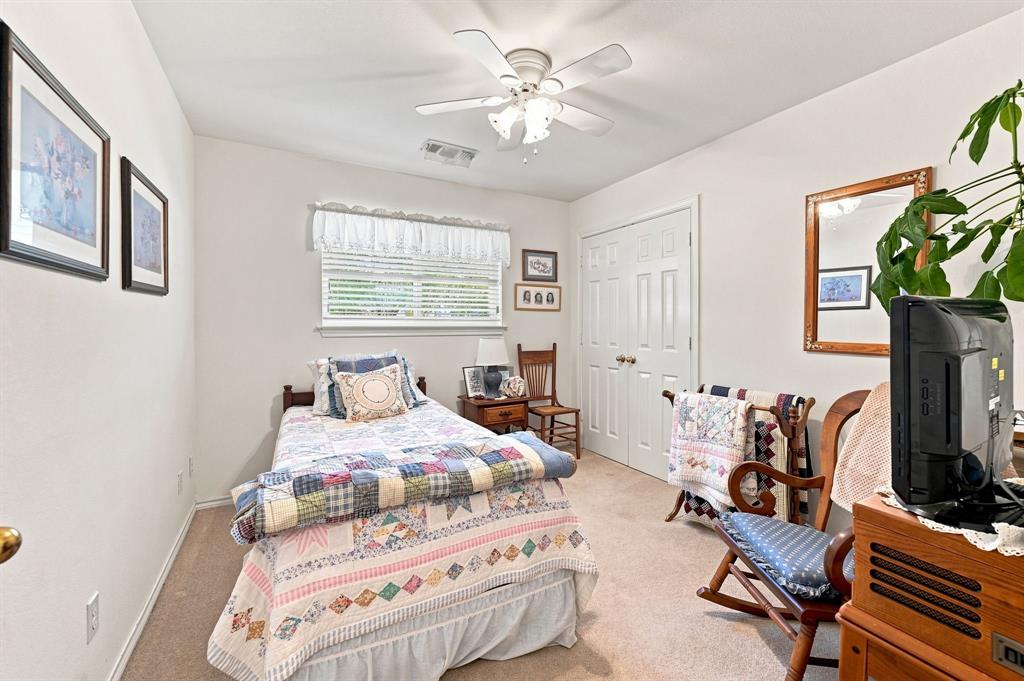 706 Georgetown Road, Ovilla, TX 75154