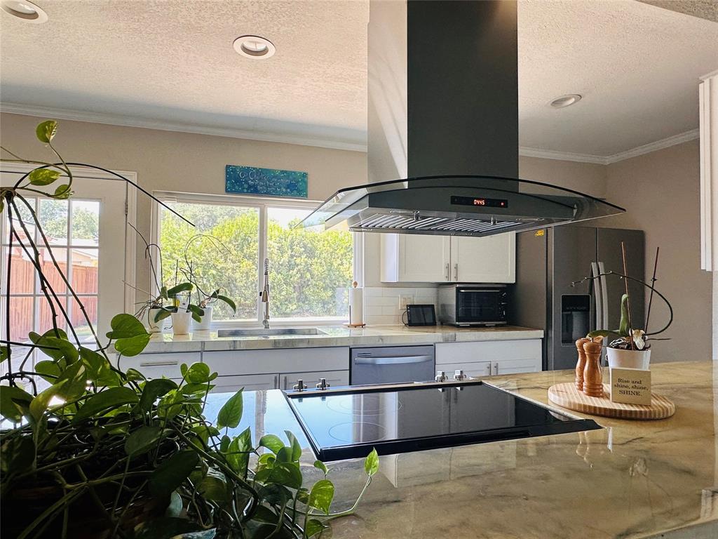 1533 W Spring Creek Parkway, Plano, TX 75023