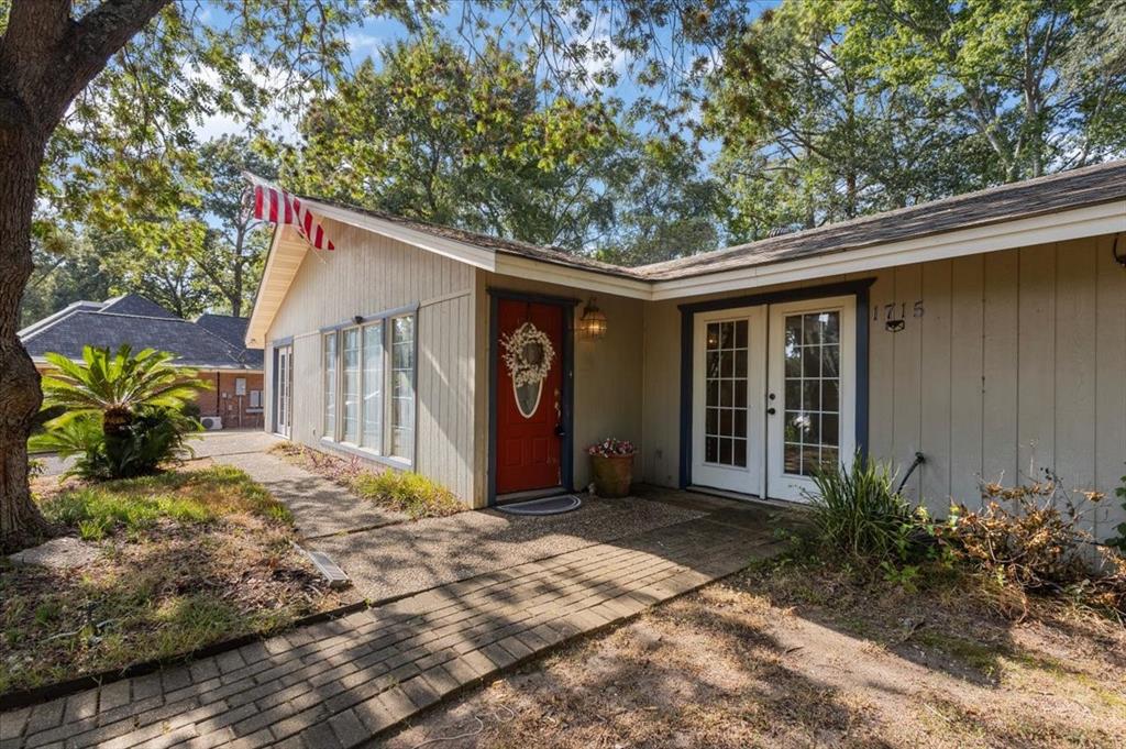 1715 Leisure Lane, Hideaway, TX 75771