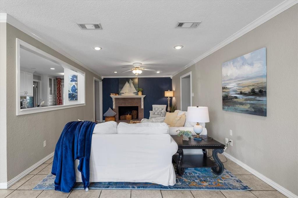 1715 Leisure Lane, Hideaway, TX 75771